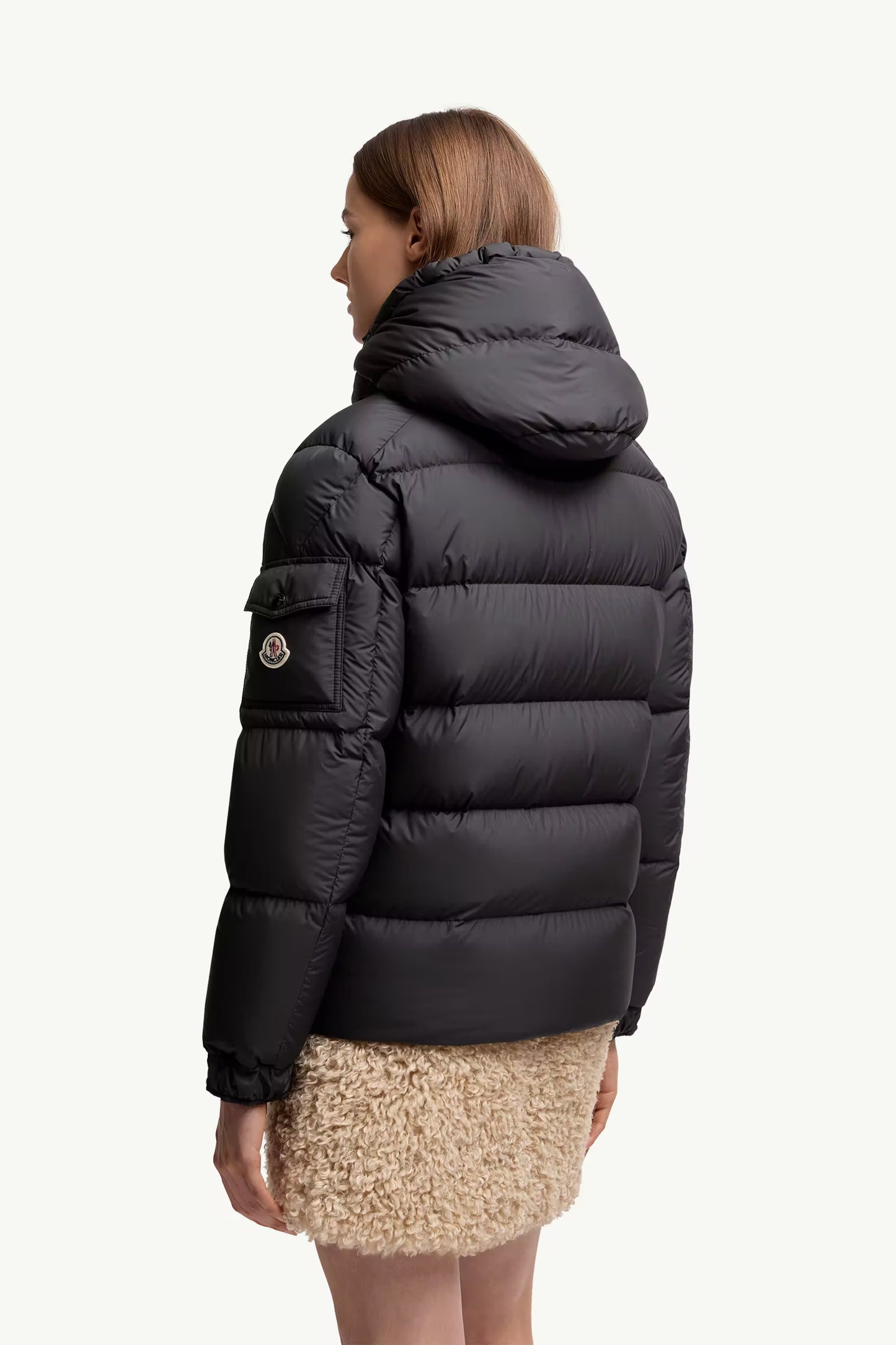 Maya 70 Hooded Short Down Jacket