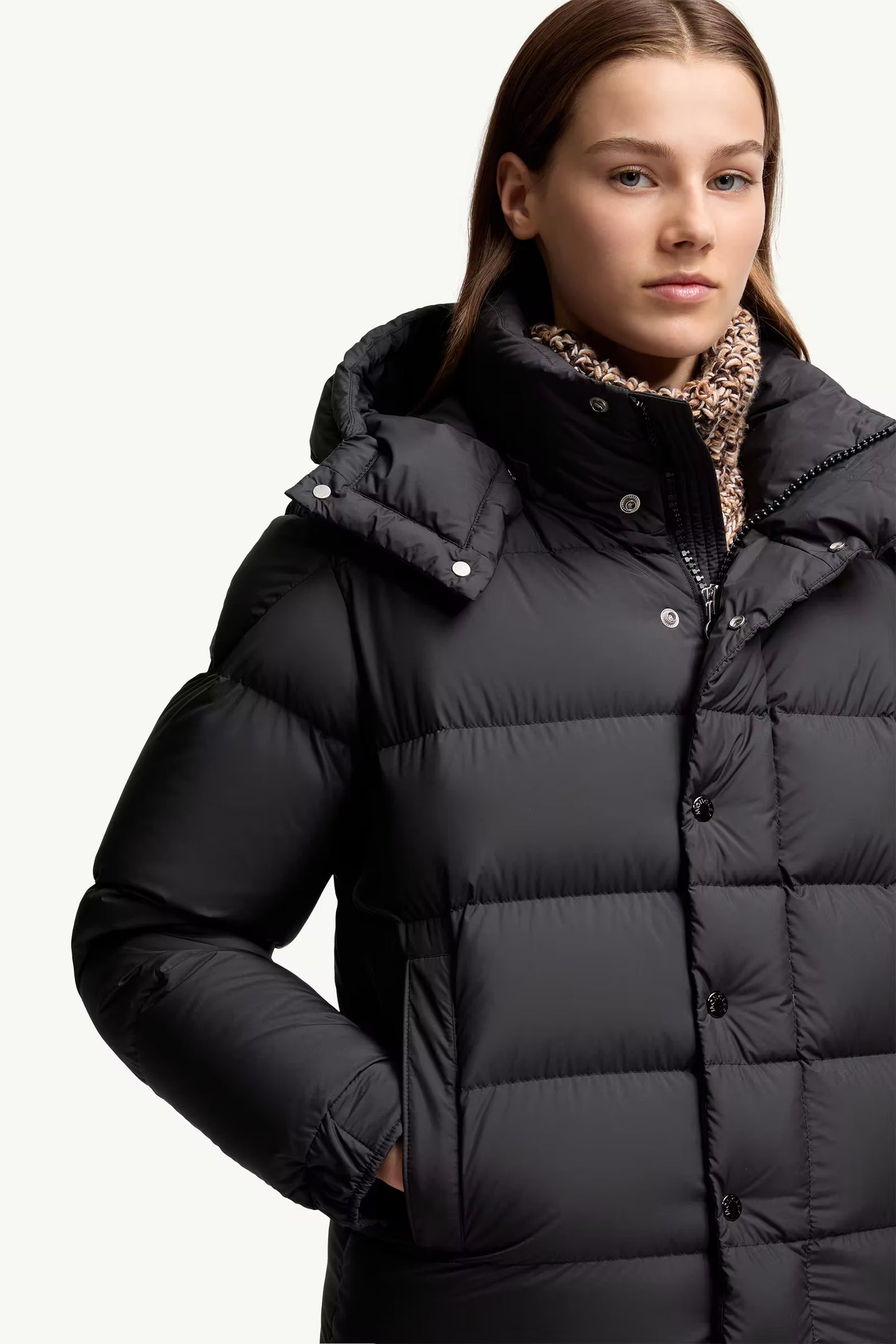 Maya 70 Hooded Short Down Jacket